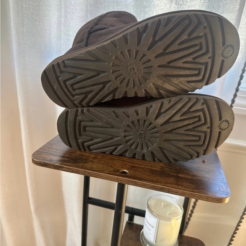 UGG Chocolate Suede Boots - Picture 4 of 6